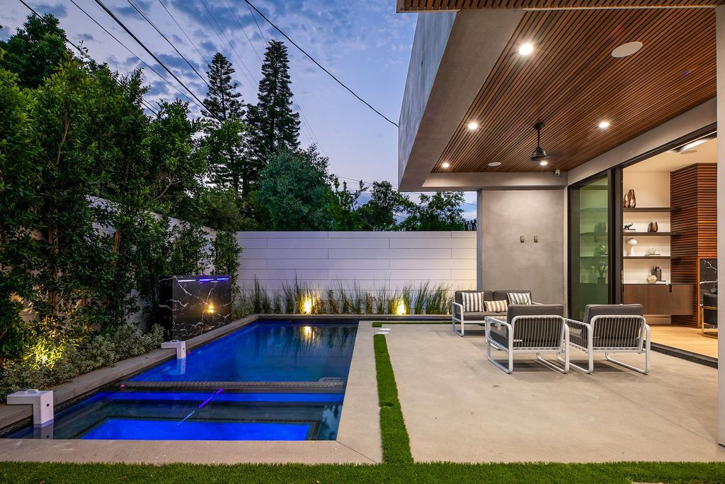 The Los Angeles Home is exquisite new construction modern gem offers sweeping open floorplan with a grand entrance now available for sale. This home located at 729 N Kilkea Dr, Los Angeles, California
