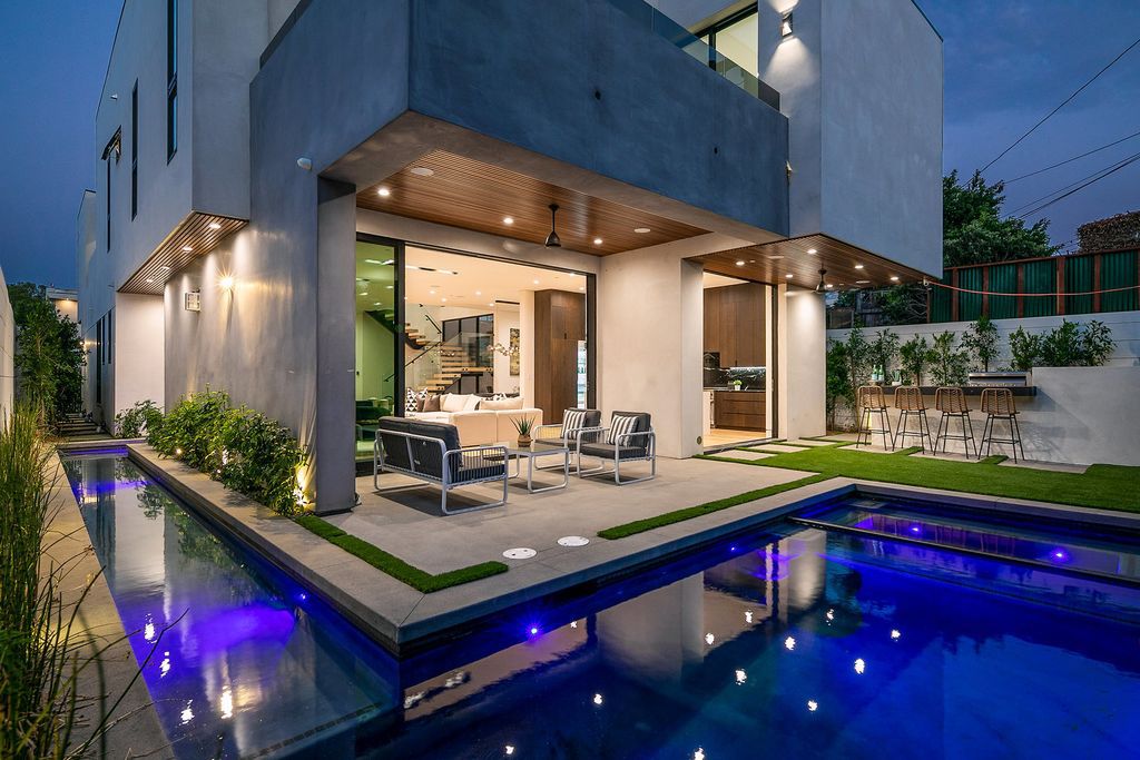 The Los Angeles Home is exquisite new construction modern gem offers sweeping open floorplan with a grand entrance now available for sale. This home located at 729 N Kilkea Dr, Los Angeles, California