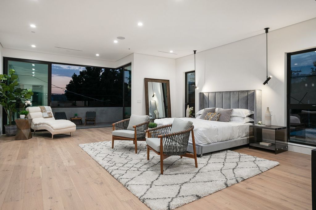 The Los Angeles Home is exquisite new construction modern gem offers sweeping open floorplan with a grand entrance now available for sale. This home located at 729 N Kilkea Dr, Los Angeles, California