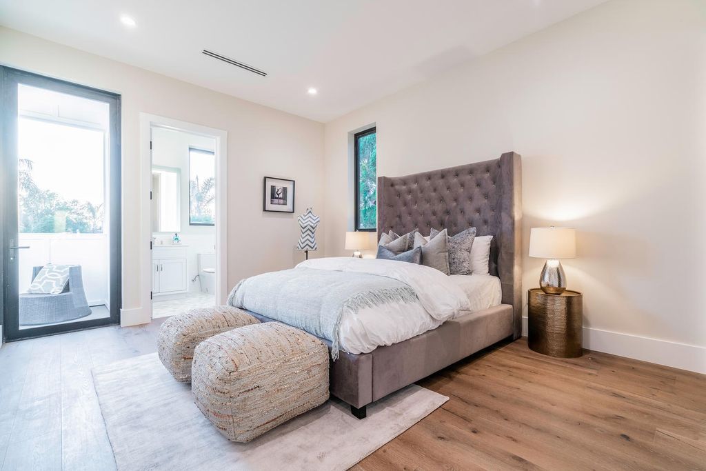 The Smart Home in Encino is a Captivating newly constructed Masterpiece in the highly sought-after Amestoy Estates neighborhood now available for sale. This home located at 5412 Aldea Ave, Encino, California