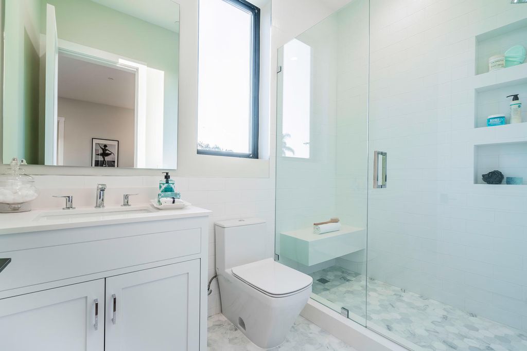 The Smart Home in Encino is a Captivating newly constructed Masterpiece in the highly sought-after Amestoy Estates neighborhood now available for sale. This home located at 5412 Aldea Ave, Encino, California
