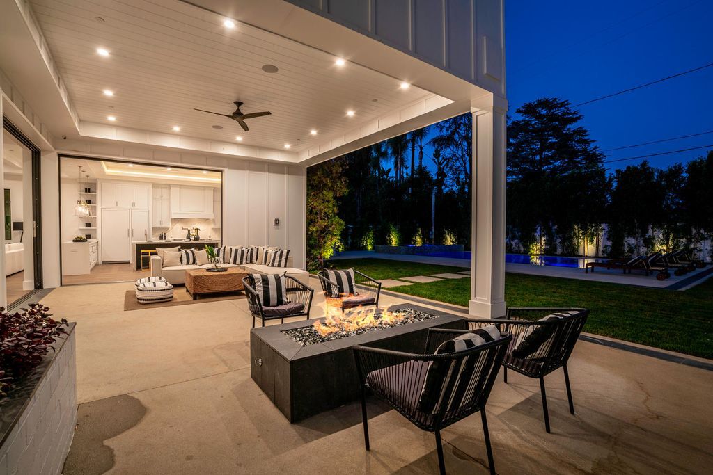 The Smart Home in Encino is a Captivating newly constructed Masterpiece in the highly sought-after Amestoy Estates neighborhood now available for sale. This home located at 5412 Aldea Ave, Encino, California