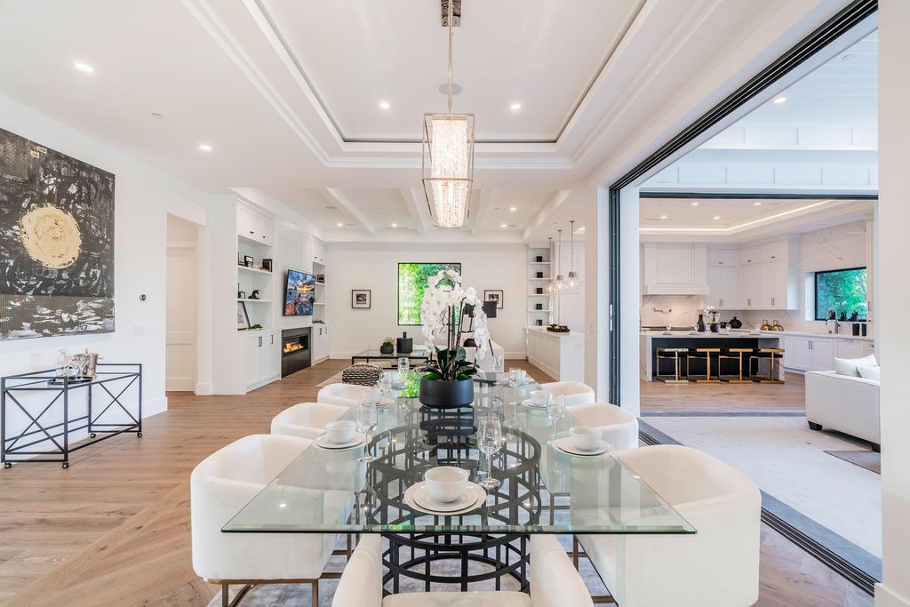 The Smart Home in Encino is a Captivating newly constructed Masterpiece in the highly sought-after Amestoy Estates neighborhood now available for sale. This home located at 5412 Aldea Ave, Encino, California