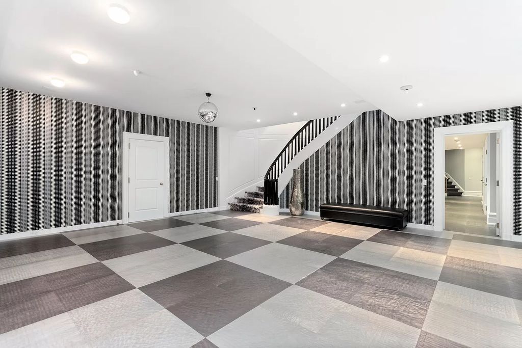 Tranquility Luxury mansion in New York city hits Market for $16,500,000