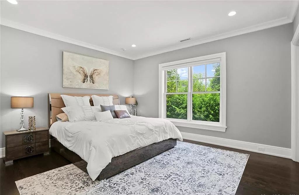 Cutting-edge Connecticut Property in Walking Distance to Hunt Club Available for $5,250,000