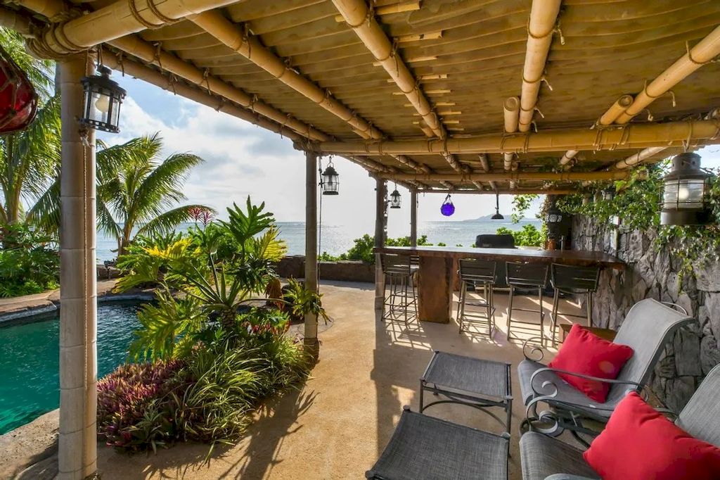 Fabulous Oceanfront Home Enjoys Truly Second-to-none Serenity and Beauty of Hawaiian Island Living Available for 8,737,000