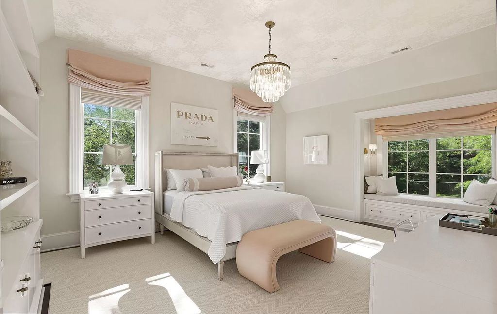 Blends Fine Touches, This Maryland Sophisticated Home Listed for $5,125,000