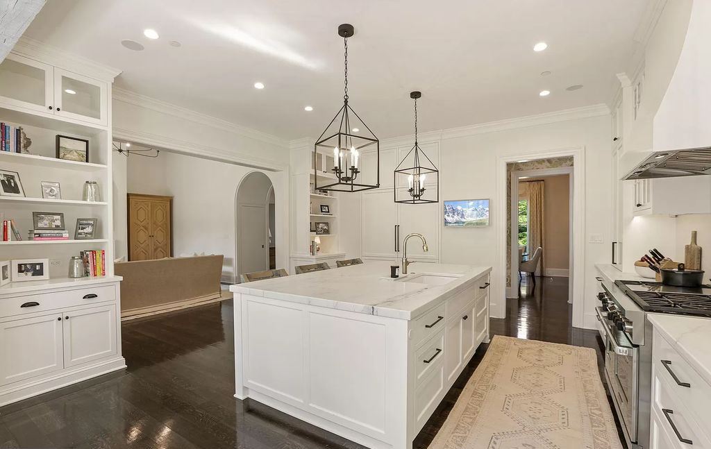 Blends Fine Touches, This Maryland Sophisticated Home Listed for $5,125,000