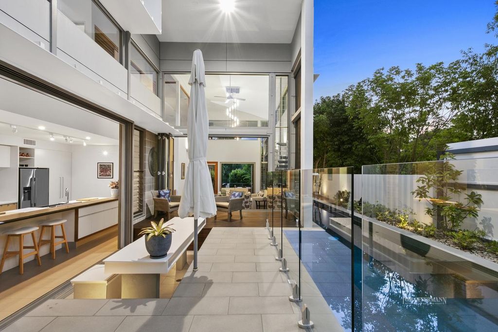7 Lake Edge Drive House an Ingenious Design by Bark Design Architects 8