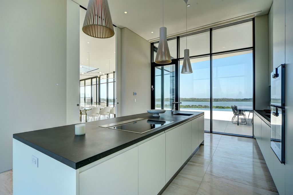 Brilliant waterfront home in New York by Barnes Coy architects sells for $33,950,000