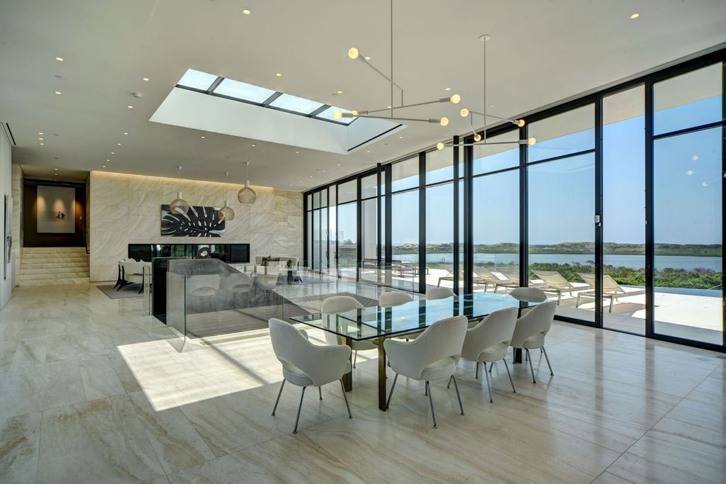 Brilliant waterfront home in New York by Barnes Coy architects sells for $33,950,000