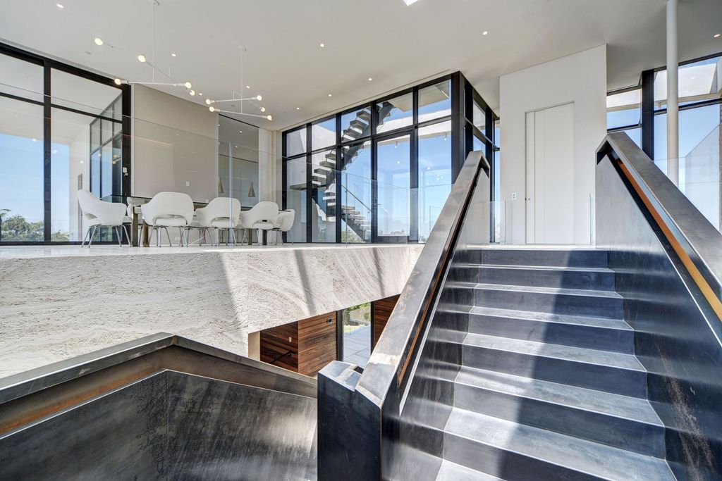 Brilliant waterfront home in New York by Barnes Coy architects sells for $33,950,000