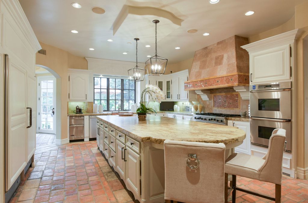 The Rancho Santa Fe Home is a quality custom built property brings the charm of the French countryside to Southern Californiain now available for sale. This home located at 6397 Clubhouse Dr, Rancho Santa Fe, California