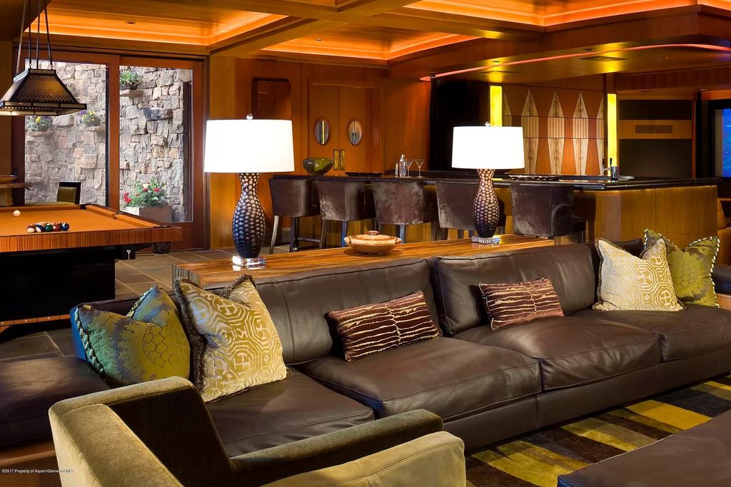 A quintessential home in Colorado with huge outdoor space for Sale at $49,500,00