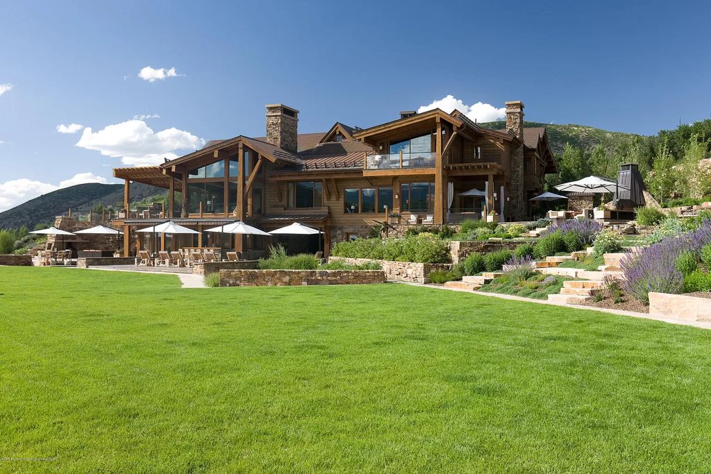 A quintessential home in Colorado with huge outdoor space for Sale at $49,500,00