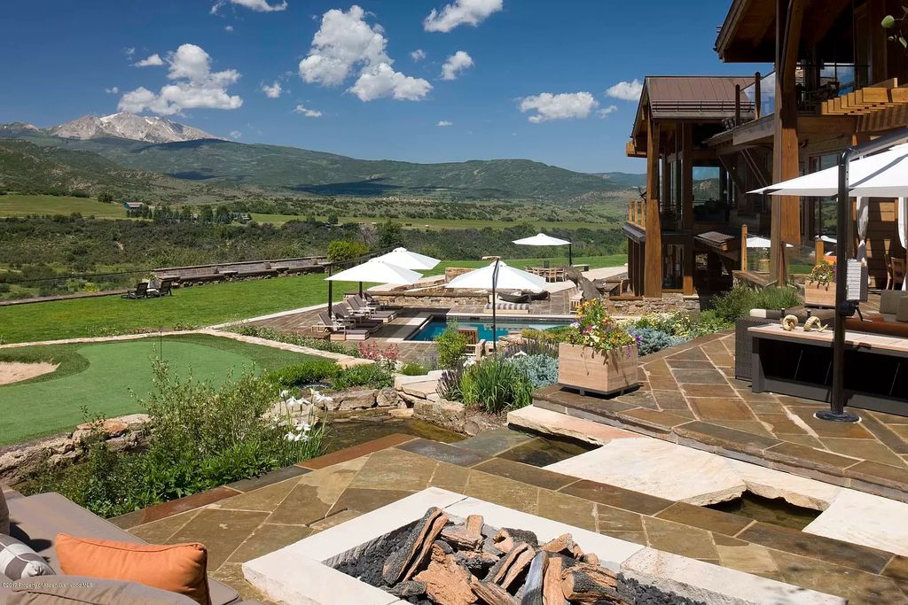 A quintessential home in Colorado with huge outdoor space for Sale at $49,500,00