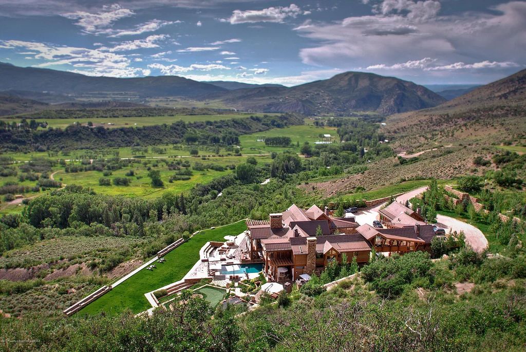 A quintessential home in Colorado with huge outdoor space for Sale at $49,500,00