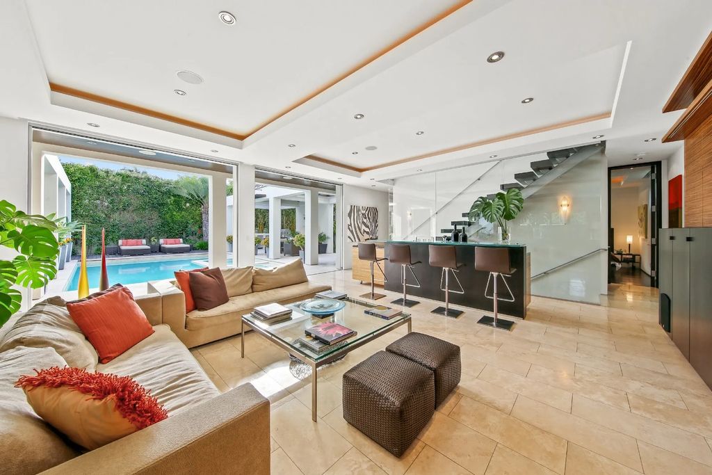 The California Seaside Home situated on one of the most spectacular beach village locations with organic and timeless design now available for sale. This home located at 1033 Loma Ave, Coronado, California