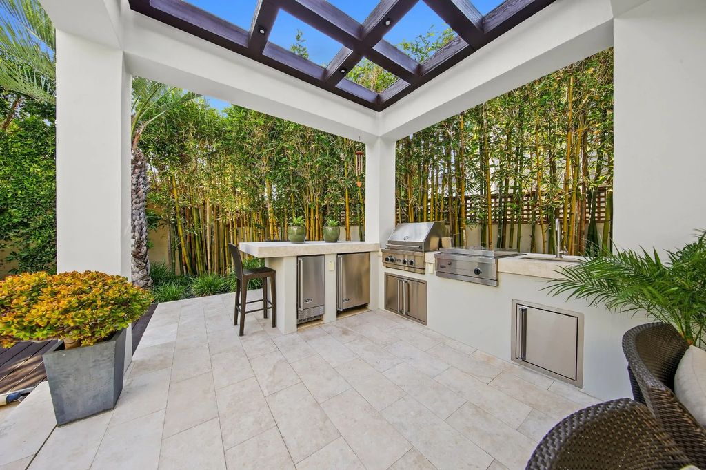 The California Seaside Home situated on one of the most spectacular beach village locations with organic and timeless design now available for sale. This home located at 1033 Loma Ave, Coronado, California