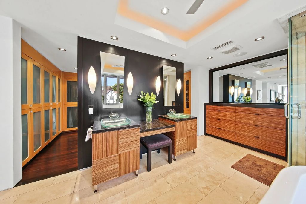 The California Seaside Home situated on one of the most spectacular beach village locations with organic and timeless design now available for sale. This home located at 1033 Loma Ave, Coronado, California