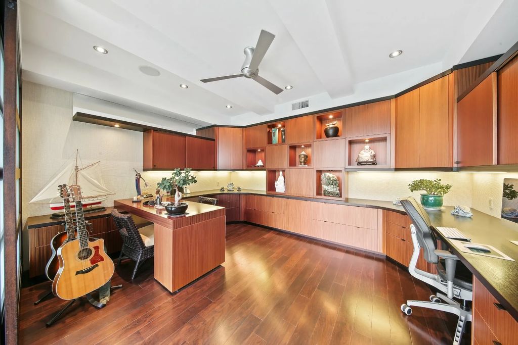 The California Seaside Home situated on one of the most spectacular beach village locations with organic and timeless design now available for sale. This home located at 1033 Loma Ave, Coronado, California