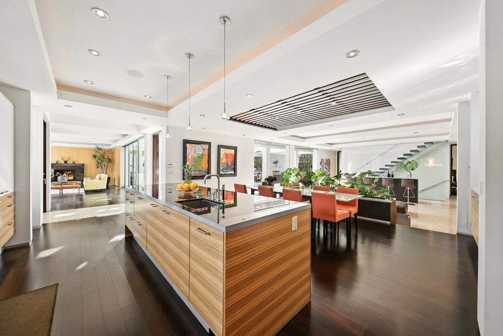 The California Seaside Home situated on one of the most spectacular beach village locations with organic and timeless design now available for sale. This home located at 1033 Loma Ave, Coronado, California