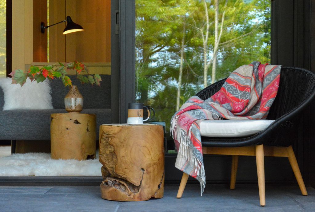Camp Spirit Lake, a Guest lodge by Amy Carman Design, Vetter Architects