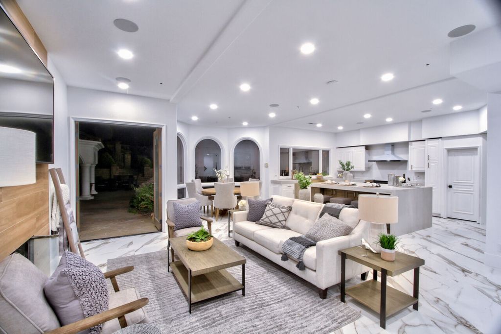 The Home in San Juan Capistrano is a luxurious gate-guarded estate where Modern European style meets contemporary design now available for sale. This home located at 28572 Paseo Zorro, San Juan Capistrano, California