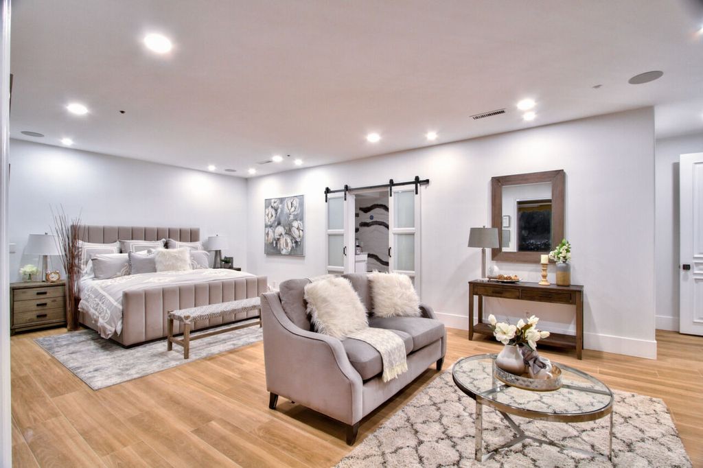 The Home in San Juan Capistrano is a luxurious gate-guarded estate where Modern European style meets contemporary design now available for sale. This home located at 28572 Paseo Zorro, San Juan Capistrano, California