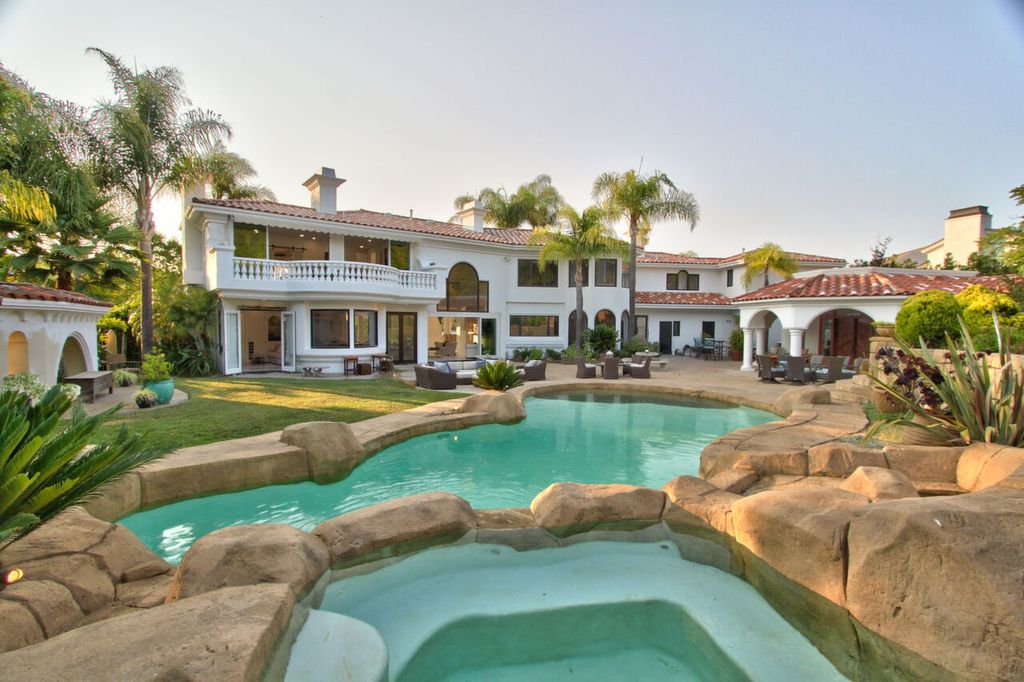 The Home in San Juan Capistrano is a luxurious gate-guarded estate where Modern European style meets contemporary design now available for sale. This home located at 28572 Paseo Zorro, San Juan Capistrano, California
