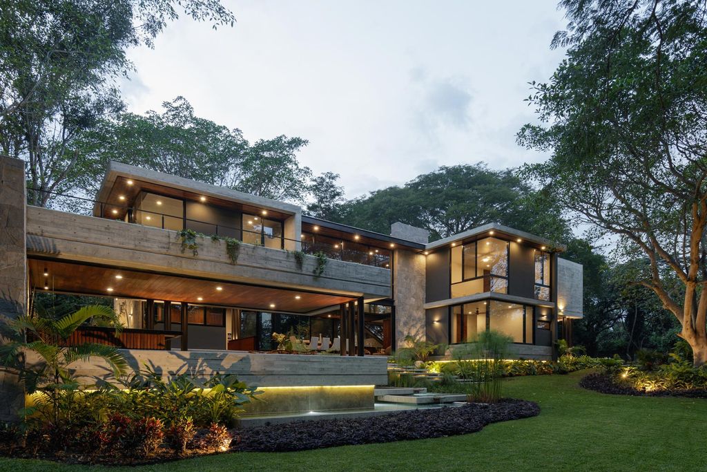 Entreparotas House in Relationship with Nature by Di Frenna Arquitectos 20