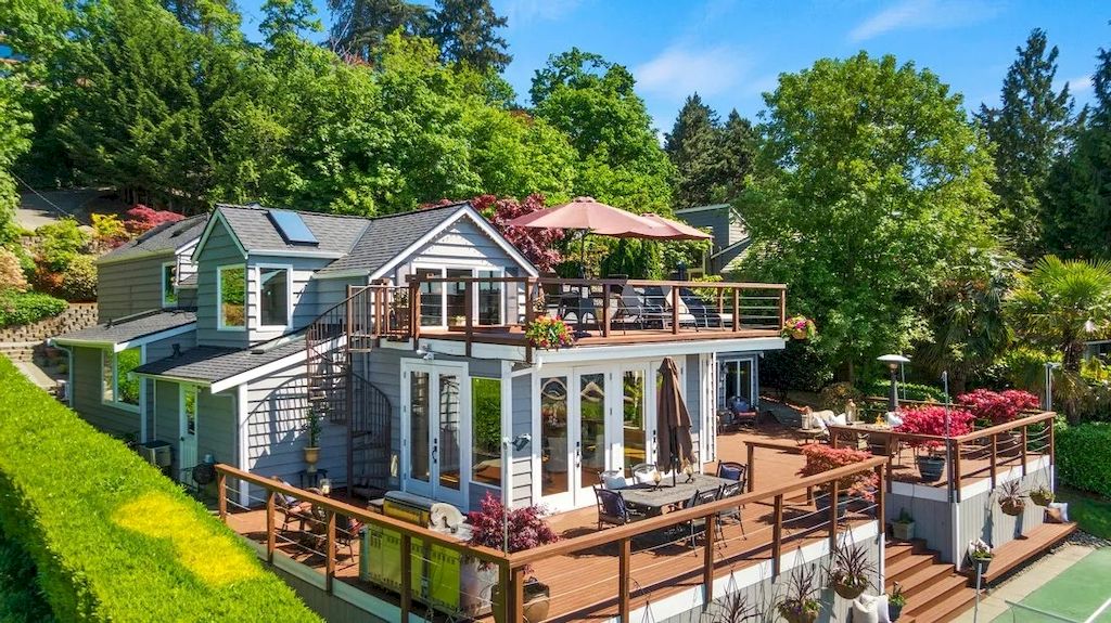 The Waterfront Home in Washington offers shimmering views of the water, city & mountains now available for sale. This home is located at 3261 Evergreen Point Rd, Medina, Washington