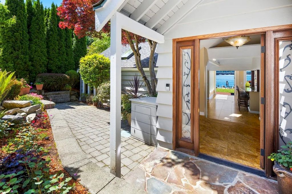 The Waterfront Home in Washington offers shimmering views of the water, city & mountains now available for sale. This home is located at 3261 Evergreen Point Rd, Medina, Washington