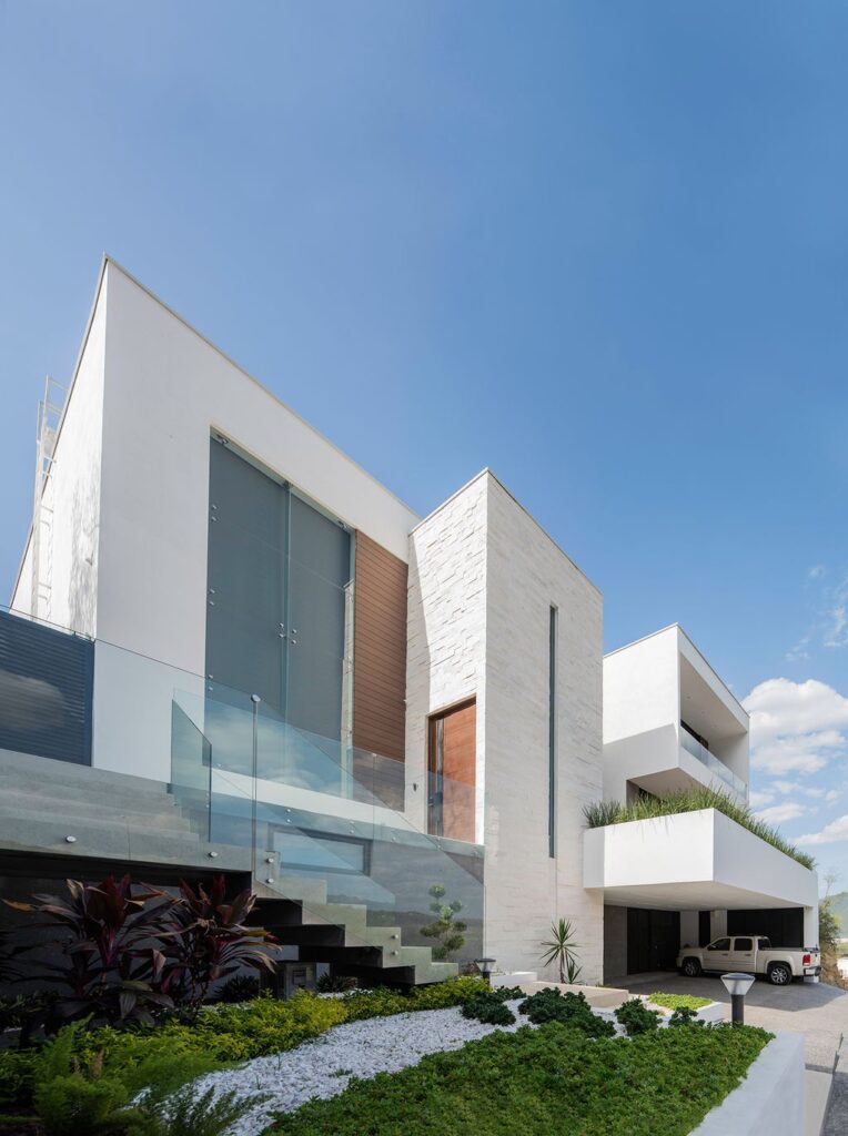 GS House a Contemporary White Three story House by Nova Arquitectura 3