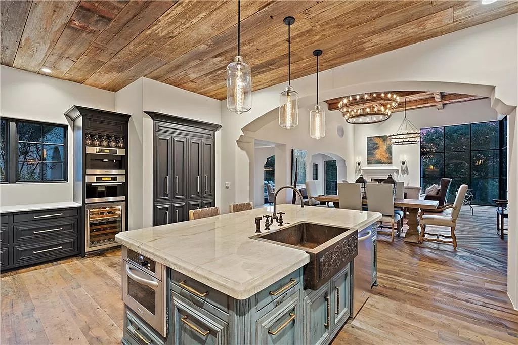 The Home in Austin is an incredible modern Santa Barbara resort style property with panoramic views of the hill country now available for sale. This home located at 4716 Pecan Chase, Austin, Texas