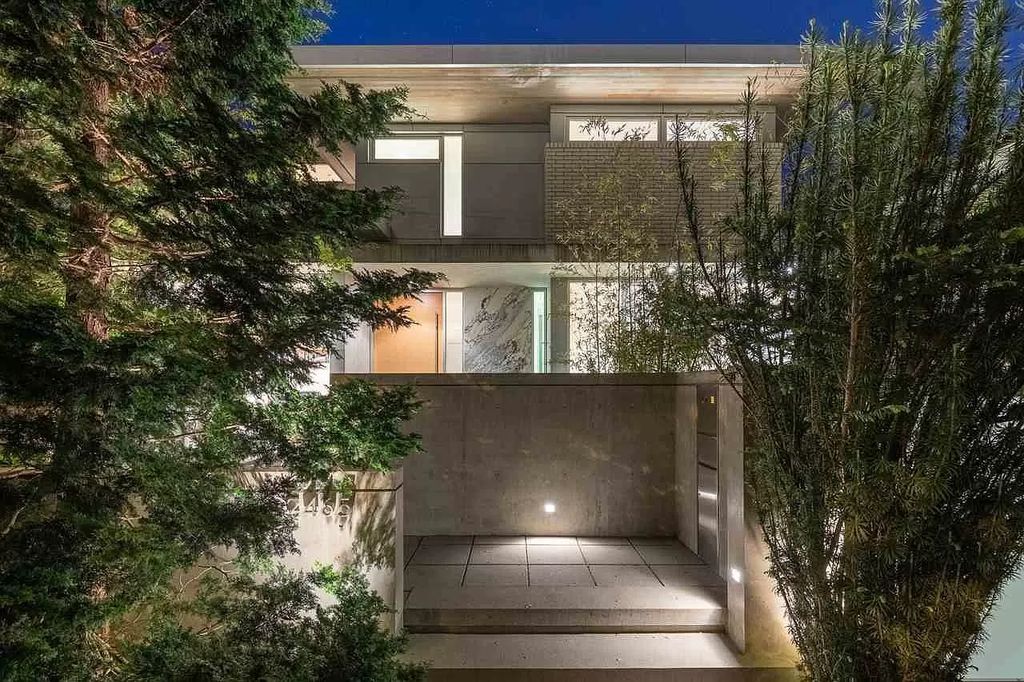 The Incredible Waterfront Estate in Vancouver is an amazing home now available for sale. This home located at 2465 Point Grey Rd, Vancouver, BC V6K 1A1, Canada