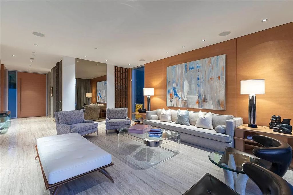 The Incredible Waterfront Estate in Vancouver is an amazing home now available for sale. This home located at 2465 Point Grey Rd, Vancouver, BC V6K 1A1, Canada