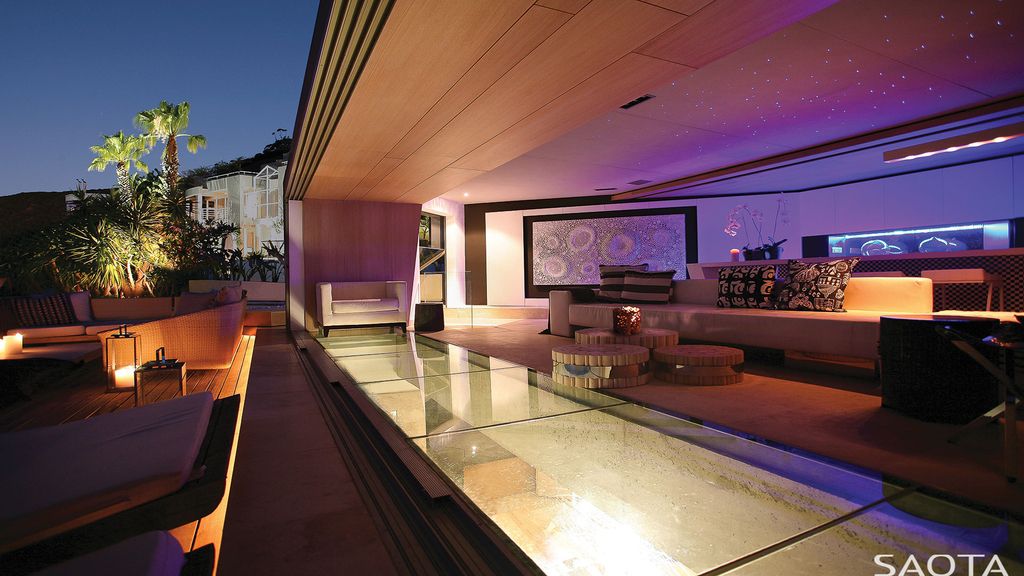 LGV 5 House, a Single Project with Freeform Sculptural Design by SAOTA