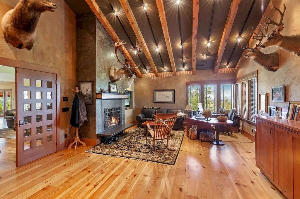 The Lookout Mountain Property is a secluded residence now available for sale. This home is located at 6008 W Lookout Mountain Ln, Spokane, Washington