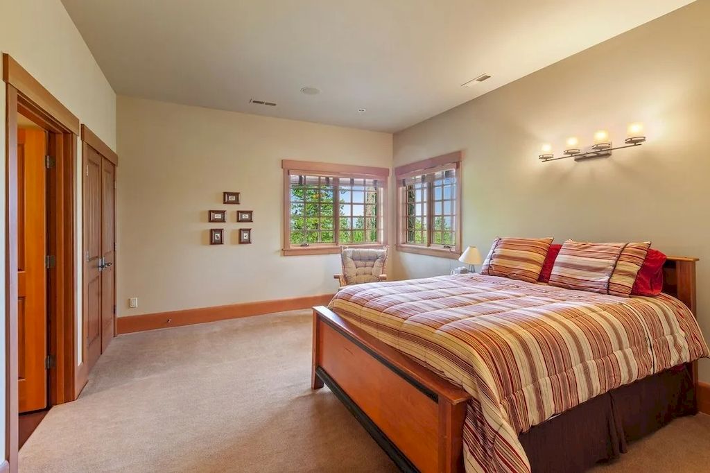 The Lookout Mountain Property is a secluded residence now available for sale. This home is located at 6008 W Lookout Mountain Ln, Spokane, Washington