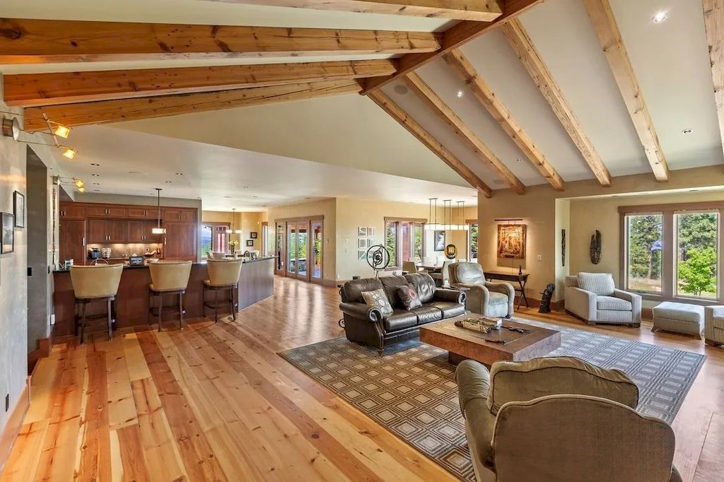 The Lookout Mountain Property is a secluded residence now available for sale. This home is located at 6008 W Lookout Mountain Ln, Spokane, Washington