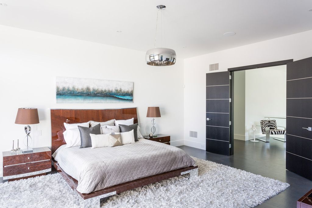 Modern Oasis House, a Natural Modern Project by David Small Designs