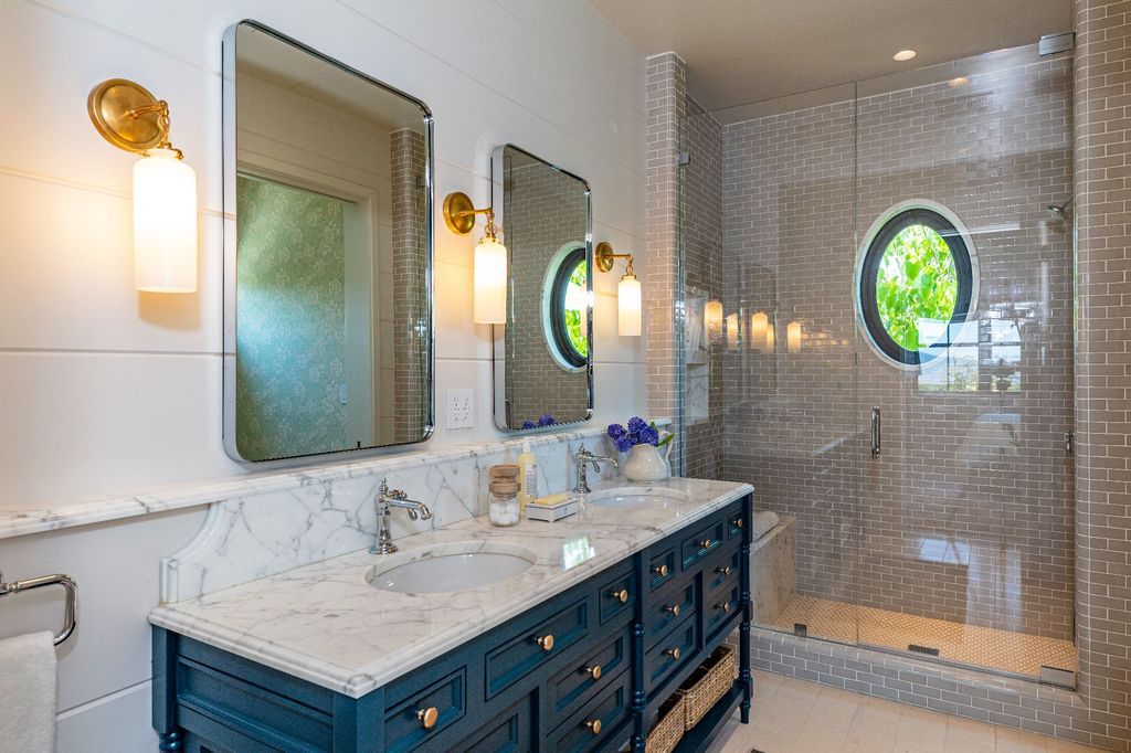 The French Mansion in California is a magnificent modern estate perched in the prestigious double-gated Estates at The Oaks of Calabasas now available for sale. This home located at 25314 Prado De La Felicidad, Calabasas, California