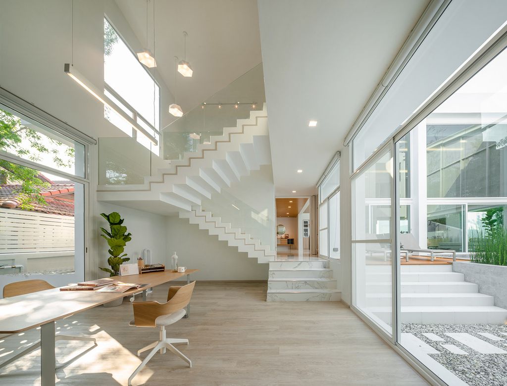 Pie House An Impressive White Concrete Block by Greenbox Design 22