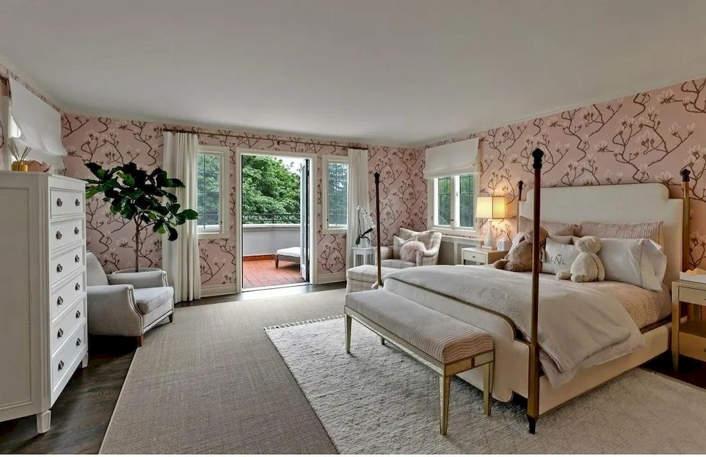 The Premier Mediterranean Home in Oregon is a Rare and out-of-the-ordinary home now available for sale. This home is located at 2681 SW Buenavista Dr, Portland, Oregon