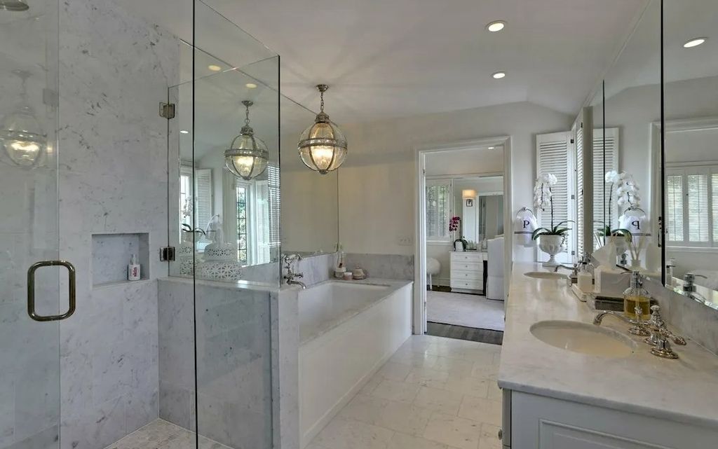 The Premier Mediterranean Home in Oregon is a Rare and out-of-the-ordinary home now available for sale. This home is located at 2681 SW Buenavista Dr, Portland, Oregon