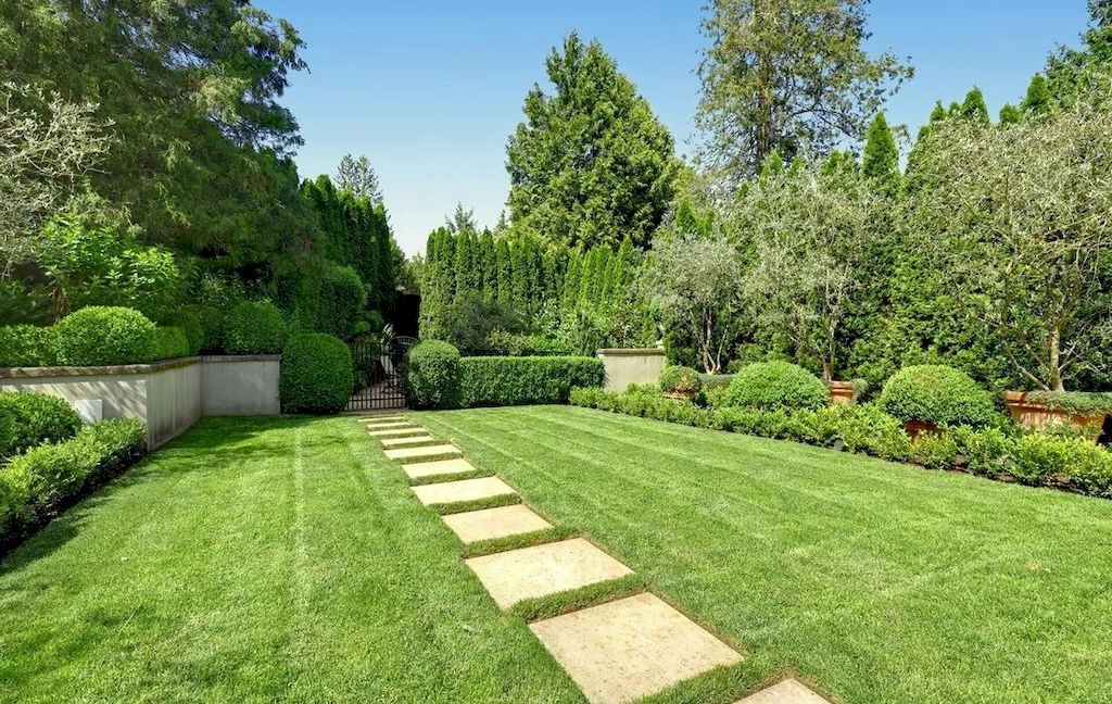 The Premier Mediterranean Home in Oregon is a Rare and out-of-the-ordinary home now available for sale. This home is located at 2681 SW Buenavista Dr, Portland, Oregon
