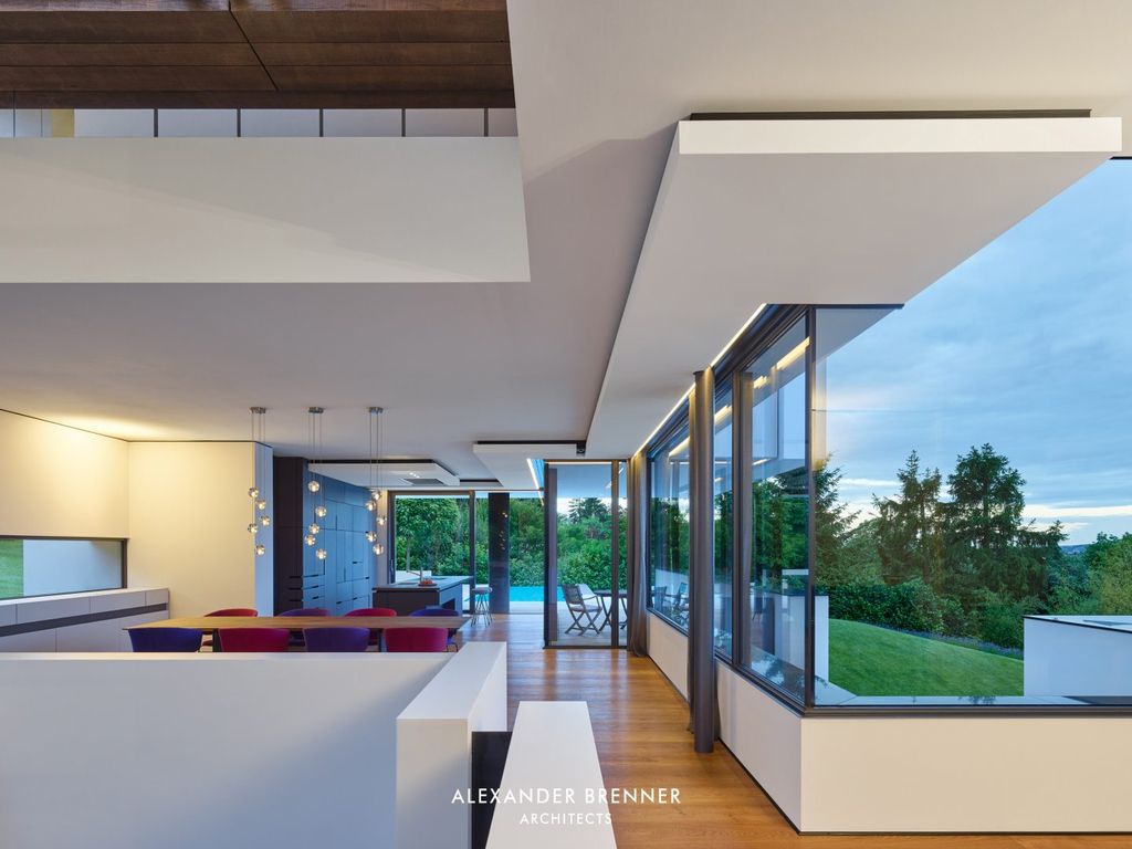 Sonnenberg House, Two-story House by Alexander Brenner Architects