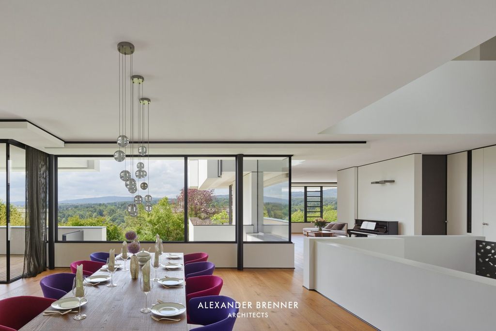 Sonnenberg House, Two-story House by Alexander Brenner Architects
