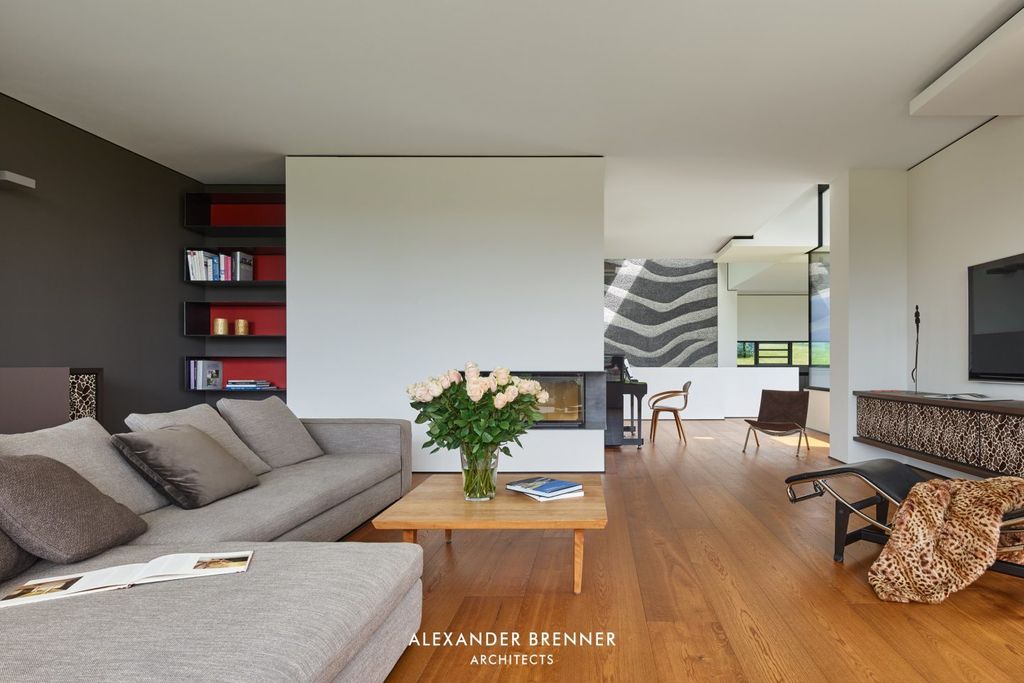 Sonnenberg House, Two-story House by Alexander Brenner Architects